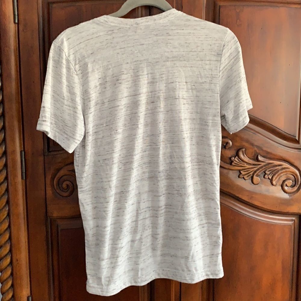 Grey short sleeve tee- size S - Picture 4 of 5